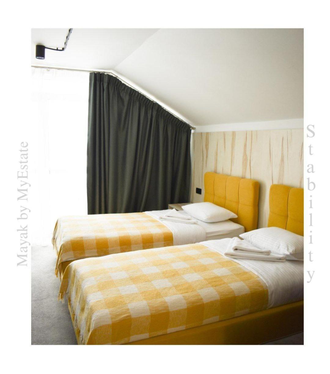 Aparthotel "Mayak Yablunytsia" Eksteriør bilde