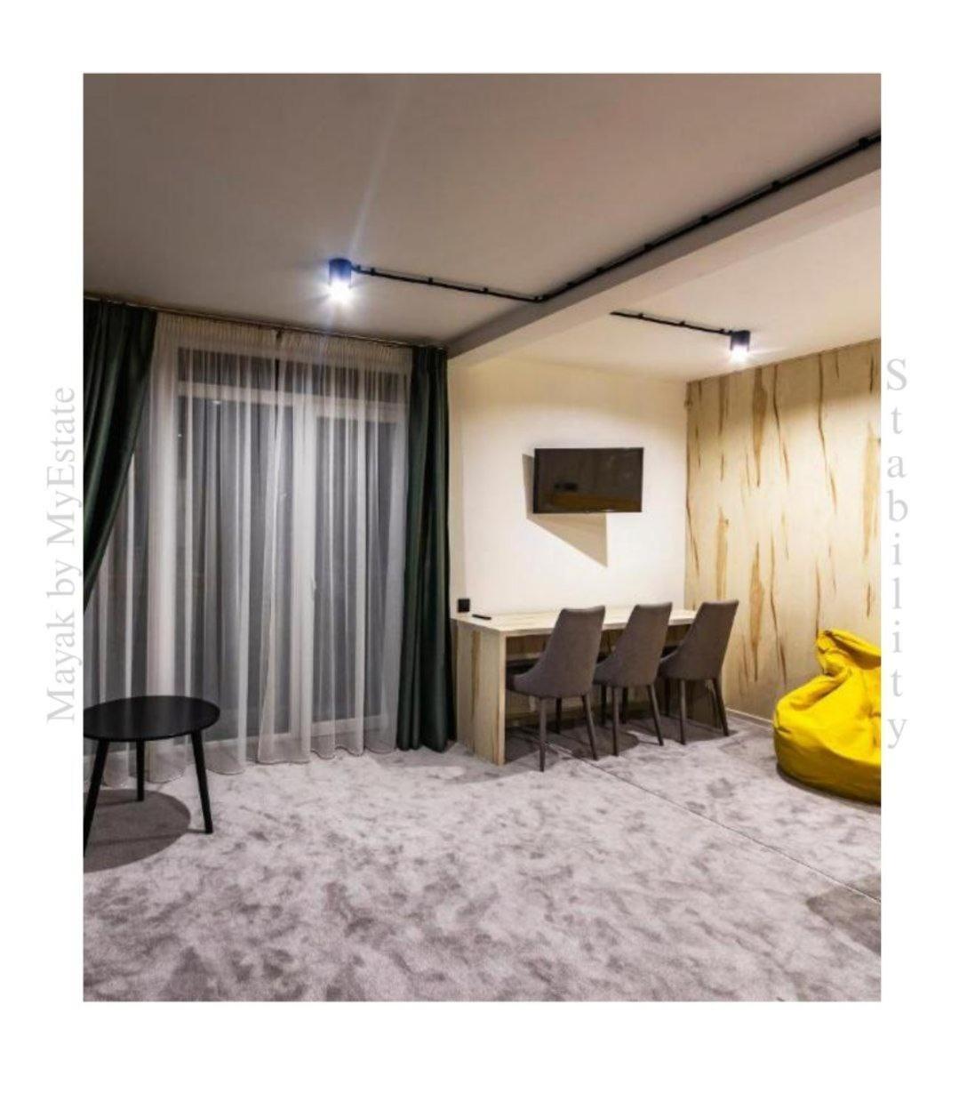 Aparthotel "Mayak Yablunytsia" Rom bilde